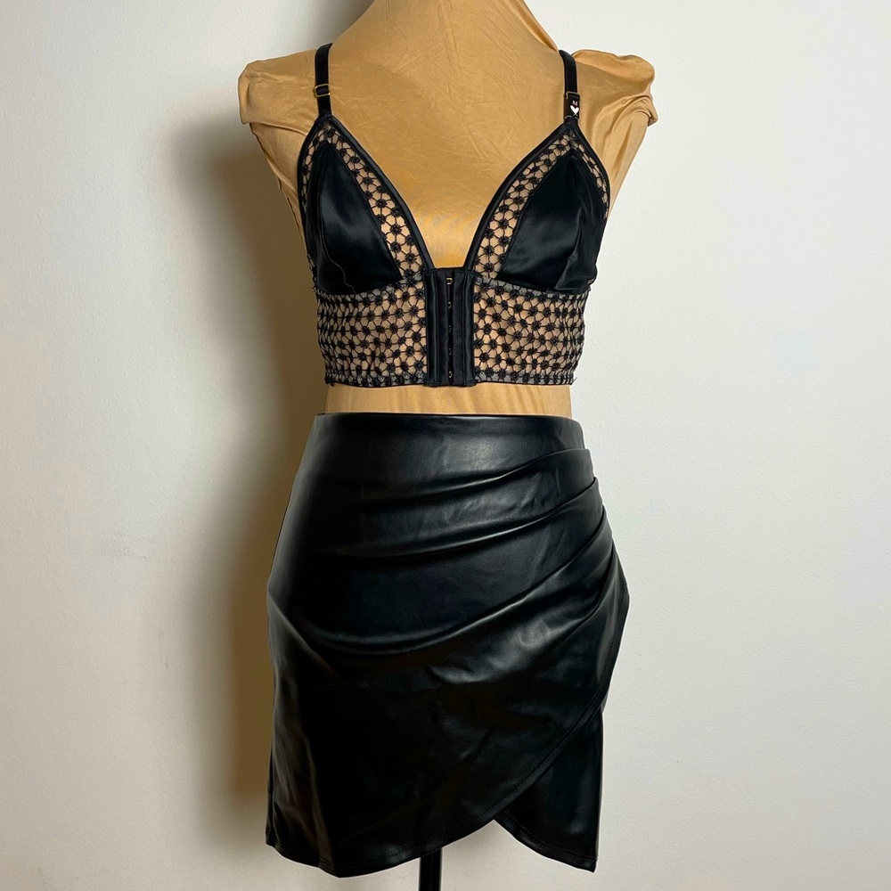 Black faux leather mini skirt